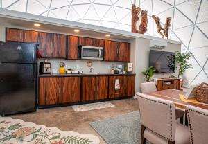 Traverse City - Luxury on the Edge -13