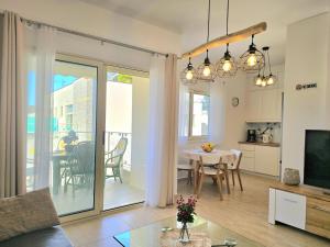 Perla Holiday Homes 143