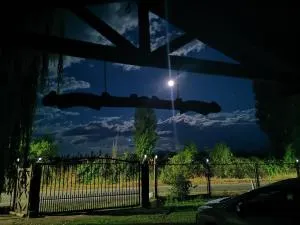 Molina, cerca de 7 Tazas, campo con animales y piscina desmontable - Quillayes