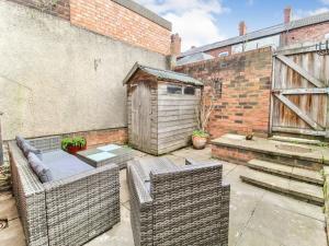 2 Bed House, Sleeps 5, Ideal for Contractors, St Helens, Long Term Stays Weekly & Monthly Offers