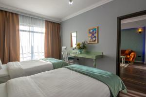 Phoenicia Express Hotel