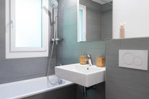 BASELiving Apartment - St Jakob, near ESC - Bahnhof SBB