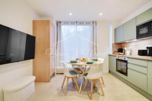 Appartements Luxury Stay & Spacious : photos des chambres