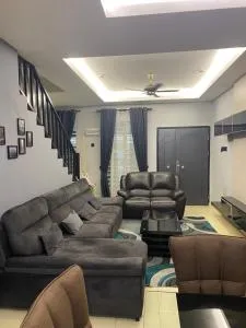 Budget Homestay Lahat - Pusing