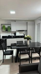 Apartamento meia praia itapema SC 3 suítes