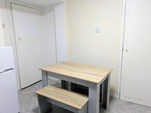 Perfect Contractor 4 bed Parking