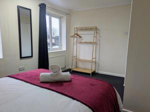 Perfect Contractor 4 bed Parking