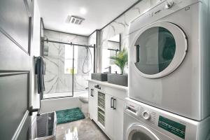 Sherby LUX - Central, Parking, Renovated, Sleeps 6