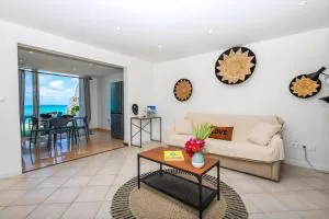 Watalibi - Beachfront apartment Grand-Case - Happy Bay