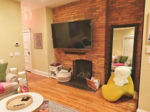 The Nook on Neil Walkable 3BR