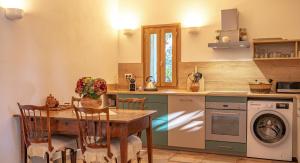 Maisons de vacances I Carbonni - Bergerie 80m2 entre mer et montagne : photos des chambres