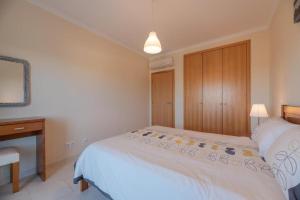 Vista das Ondas 208 by JS