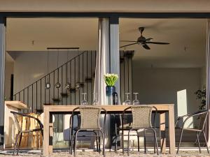 Villa Sea Horizon with a pool