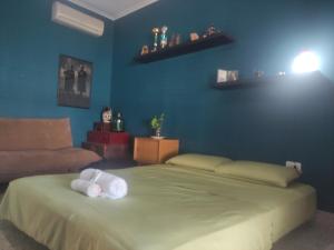 Casa grande, céntrica y con garaje