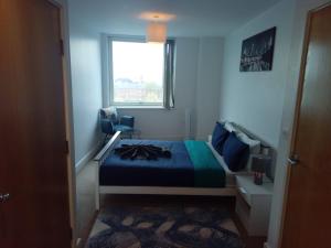 Marina Point East in Kent Sleeps 4 with Parking