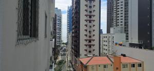 Apto dos famosos na Quadra Mar de Baln Camboriú