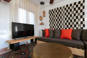 Casa Calderon Hondo, top design, views and poll Lajares Corralejo