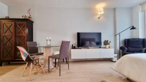 Cozy Suite next to Plaza del Ayuntamiento