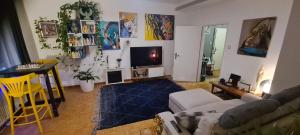 ArtApartment near Stephansplatz Stylish 2 Bedroom with AC