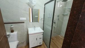 Skyview Villa Udaipur 2 with private pool 5BHK villa