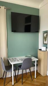 Appartements Studio calme, piscine - Proche thermes et centre : photos des chambres