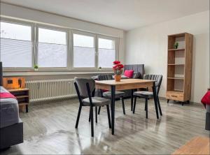 Livemore24 - Apartment 1 in Gladbeck 24-7 Check-in