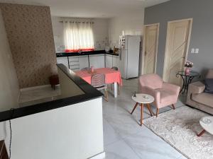 Quarto com banheiro privado em casa de família 15km de Belém