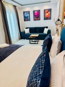 luxuri suite dezodava