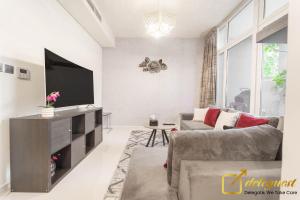 Tranquil 3br Townhouse in Damac Hills2 by deleguest