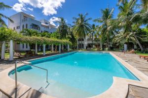 El Mufasa luxury holiday apartments with pool & garden