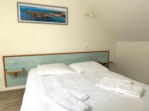 Maisons de vacances Gite vue mer, plage de Trestel : Maison 2 Chambres