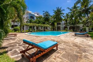 El Mufasa luxury holiday apartments with pool & garden