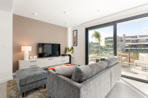 Serene Retreat with Sea Views Near Estepona-RDR469