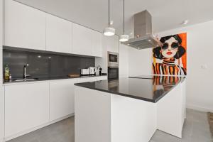 Serene Retreat with Sea Views Near Estepona-RDR469