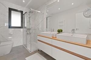 Serene Retreat with Sea Views Near Estepona-RDR469