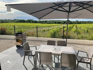 Maisons de vacances Maison lumineuse a Restinclieres avec jardin et terrasse : photos des chambres