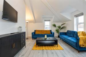 Unique 1 bed Penthouse in East Village, Belfast - Walk to City Centre, Roof Terrace