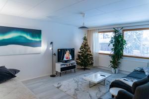Arctic Aurora Villa with Sauna - Northern Lights and Adventures in the Hometown of Santa Claus, Rovaniemi