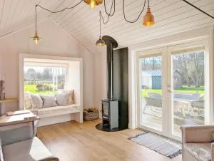 Flowering - Ashling Park - Funtington