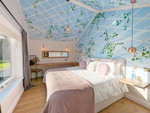 Flowering - Ashling Park