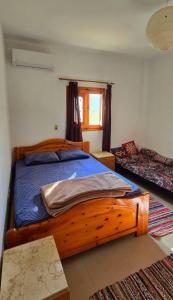 Minimalistic Egyptian-Style 1-Bedroom Beachfront apartment with Private Beach Access in Dahab