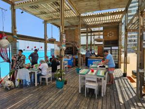 Exclusive Laguna mar- 3 camas matrimonio-10 gente