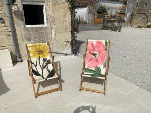 Maisons de vacances Stunning Maison du Maitre near Cognac private pool : photos des chambres