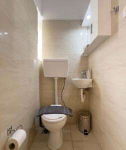 Mihail Voda Spacious 107sqm apt in Athens