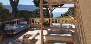 villa les nefliers vue panoramique mer et plage à pied