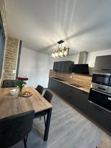 Appartements Tain centre -T3- wine themed apartment : photos des chambres