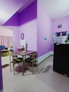 The Sunlit Grove-1bhk full House - Āsansol