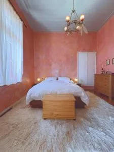 Το Aρχοντικό των Τσιντζίνων - Varvítsa