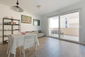GuestHost - Milano-Affori Balcony Apartment