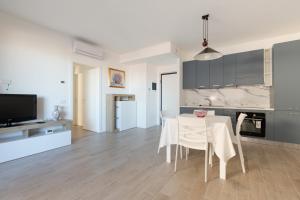 GuestHost - Milano-Affori Balcony Apartment